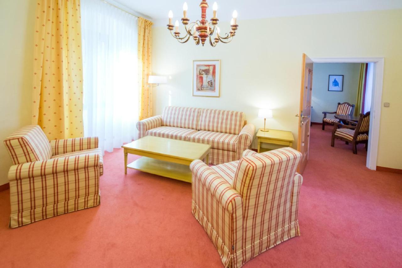 Hotel Kartause Gaming Bagian luar foto